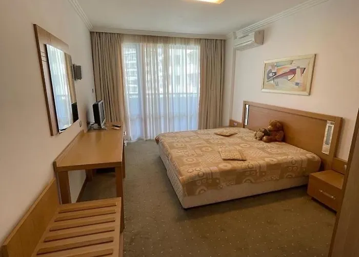 アパート Private Ravda-emerald *