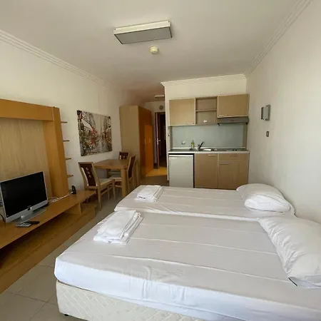 Private Ravda-emerald Apartment *